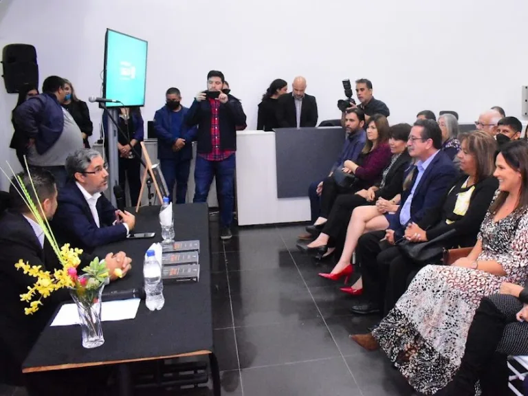 Conferencias Horacio Pettit